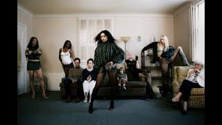 Capa do videoclipe: 360 — Charli XCX