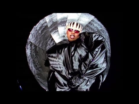Capa do videoclipe: The Rain Supa Dupa Fly — Missy Elliott
